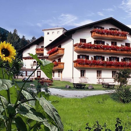 Hotel Brueckenwirt - Al Ponte Montagna Exterior foto