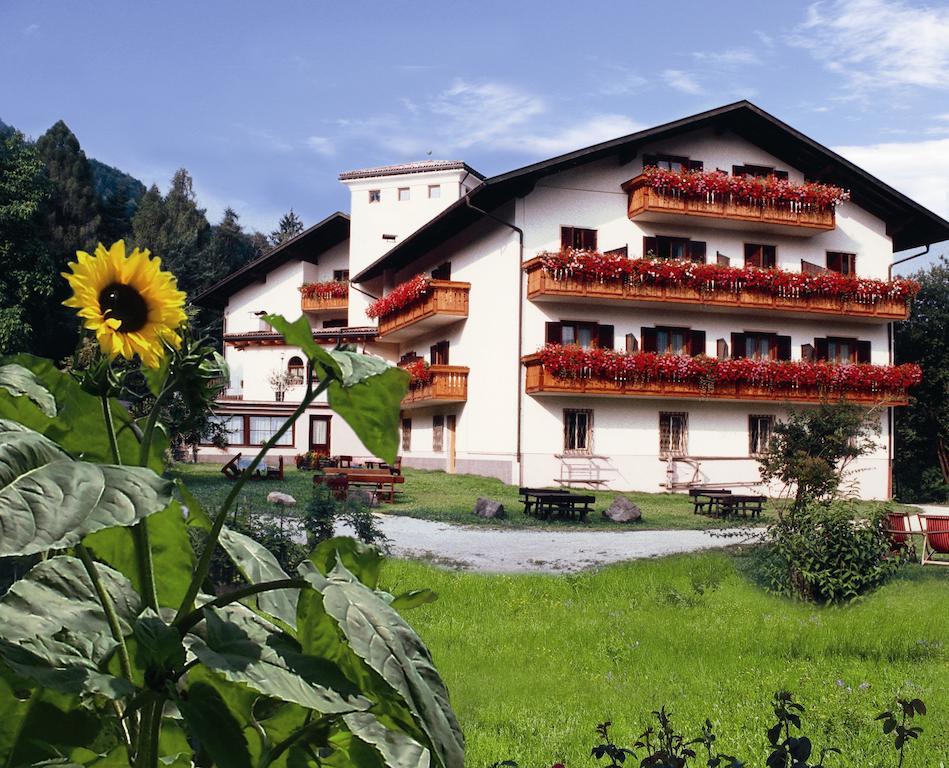 Hotel Brueckenwirt - Al Ponte Montagna Exterior foto